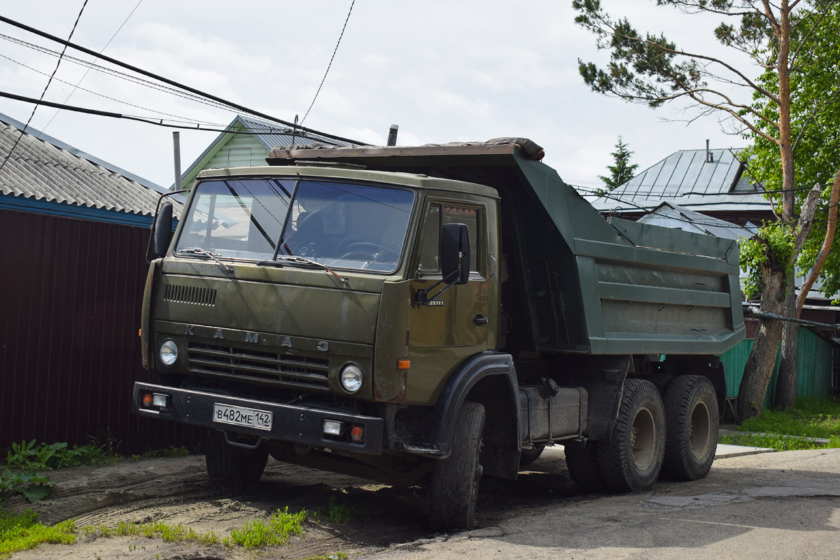 Алтайский край, № В 482 МЕ 142 — КамАЗ-55111 [551110]