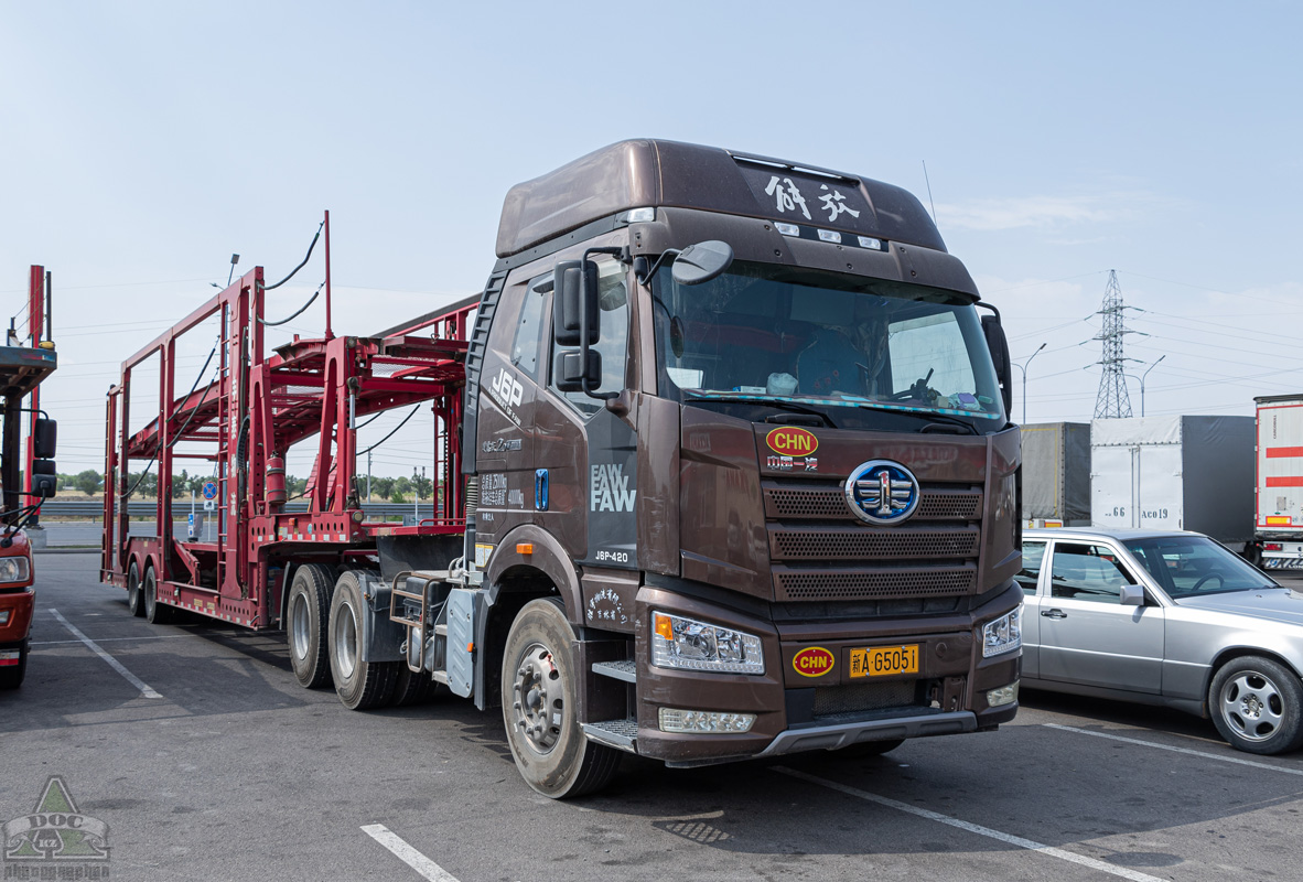 Китай, № 新A-G5051 — FAW J6 CA4250