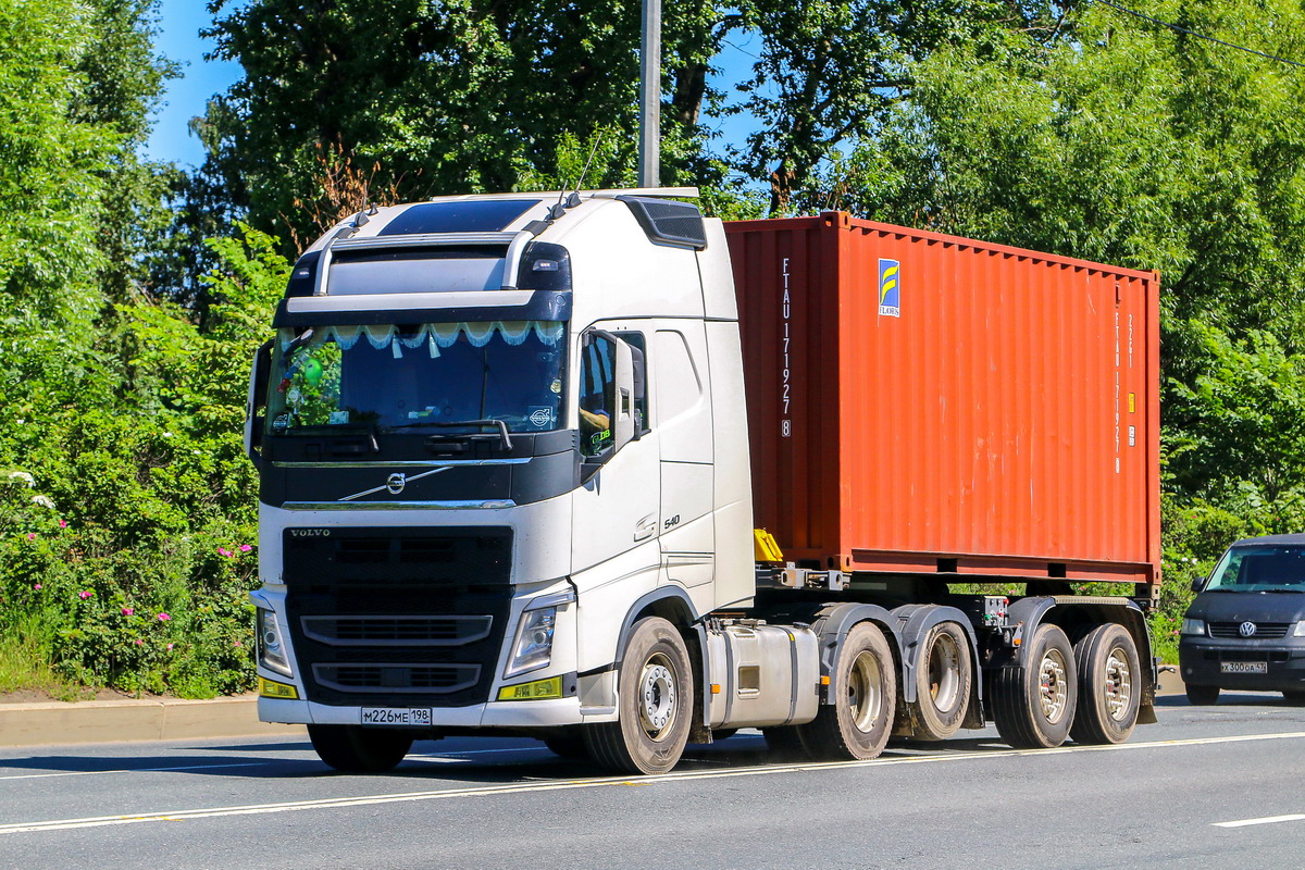 Санкт-Петербург, № М 226 МЕ 198 — Volvo ('2012) FH.540