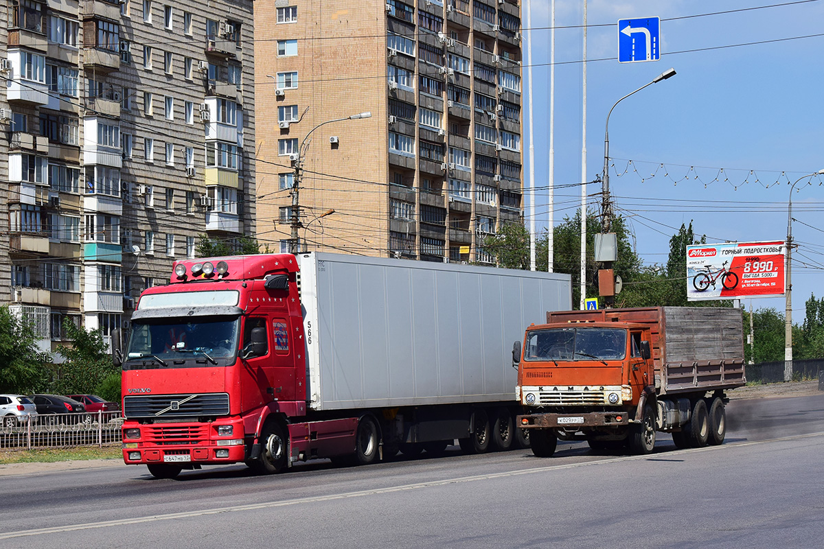 Краснодарский край, № С 647 МВ 93 — Volvo ('1993) FH12.420; Дагестан, № К 029 РР 05 — КамАЗ-53212