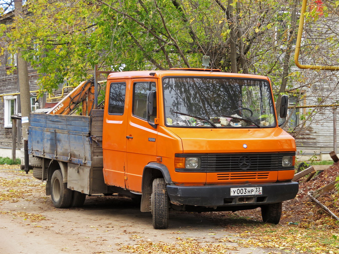 Кировская область, № У 003 НР 33 — Mercedes-Benz T2 ('1986)