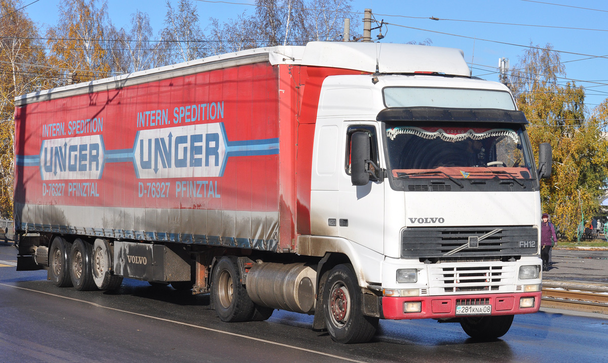 Жамбылская область, № 281 KNA 08 — Volvo ('1993) FH12.420