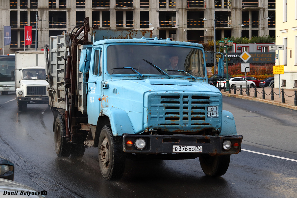 Санкт-Петербург, № 613 — ЗИЛ-432902