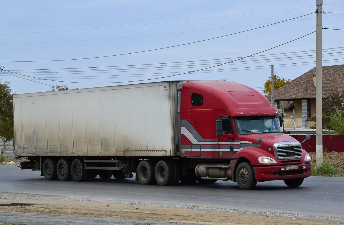 Мордовия, № С 537 АА 13 — Freightliner Columbia