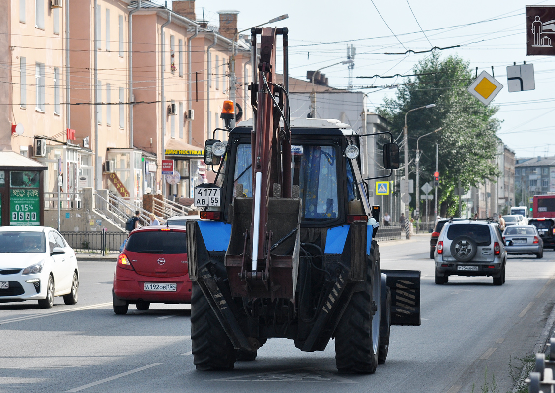 Омская область, № 4177 АВ 55 — Беларус-82.1