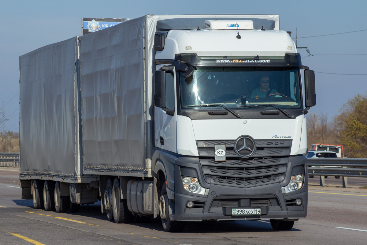 Жетысуская область, № 998 ACX 19 — Mercedes-Benz Actros ('2011) 2542