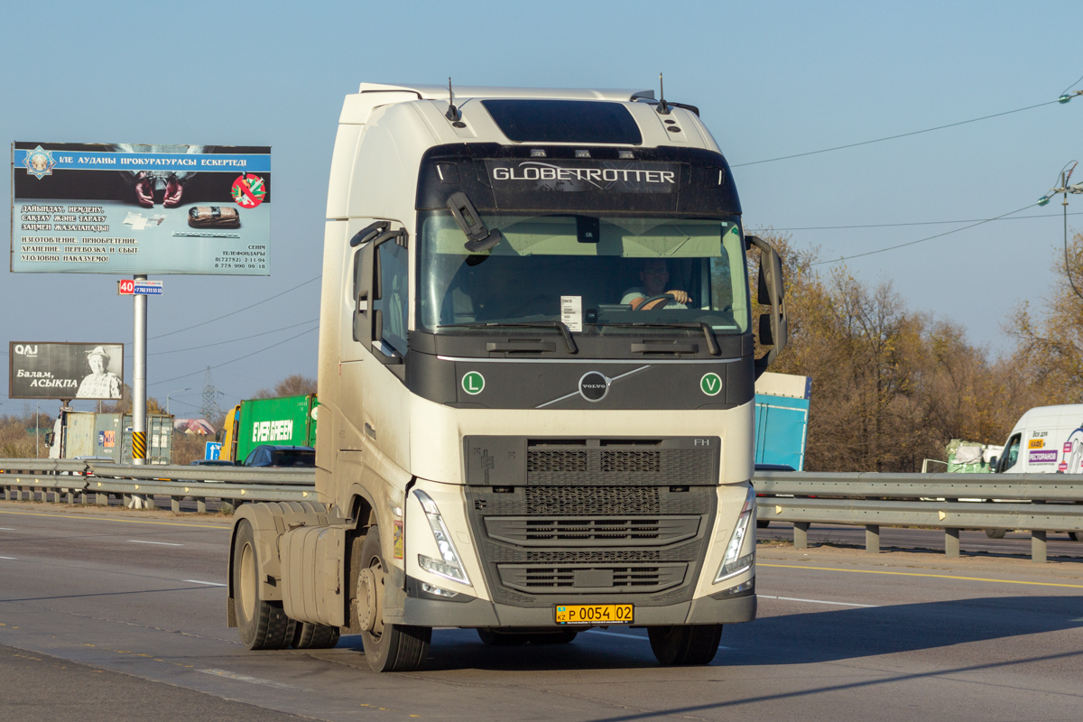 Алматы, № P 0054 02 — Volvo ('2024) FH.460