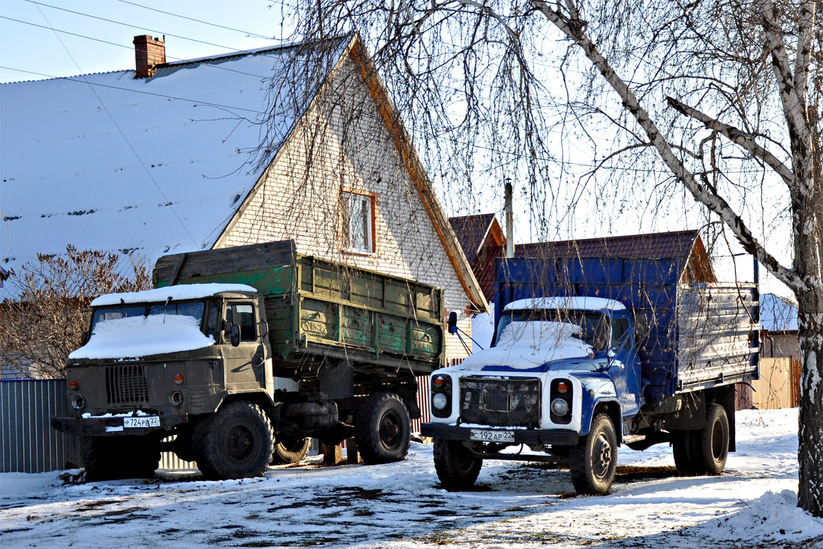 Алтайский край, № Р 724 РЕ 22 — ГАЗ-66-05; Алтайский край, № С 192 АР 22 — ГАЗ-53-14, ГАЗ-53-14-01