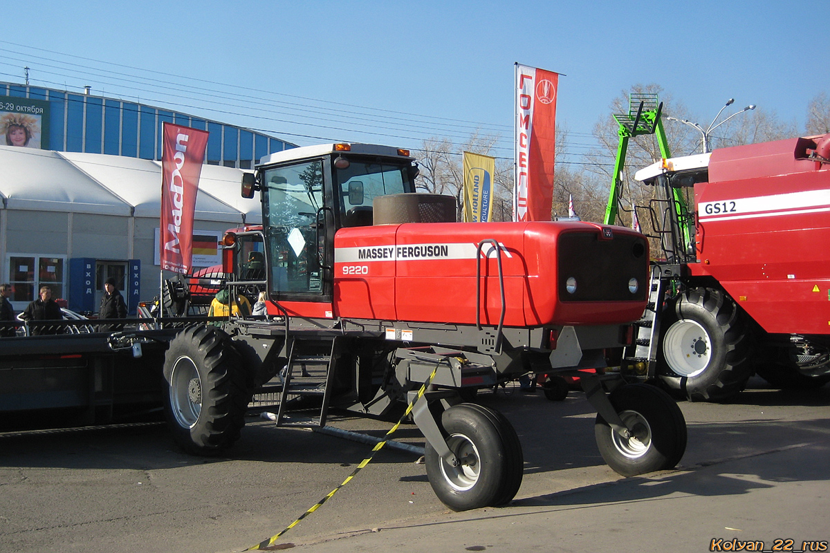 Алтайский край, № (22) Б/Н СТ 1225 — Massey Ferguson (общая модель); Алтайский край — Новая спецтехника; Алтайский край — Выставка "Алтайская Нива 2010"