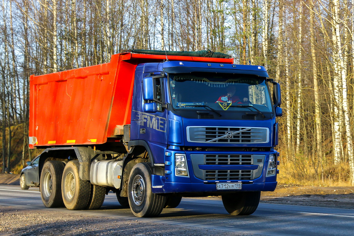 Санкт-Петербург, № А 712 НВ 198 — Volvo ('2002) FM12.400