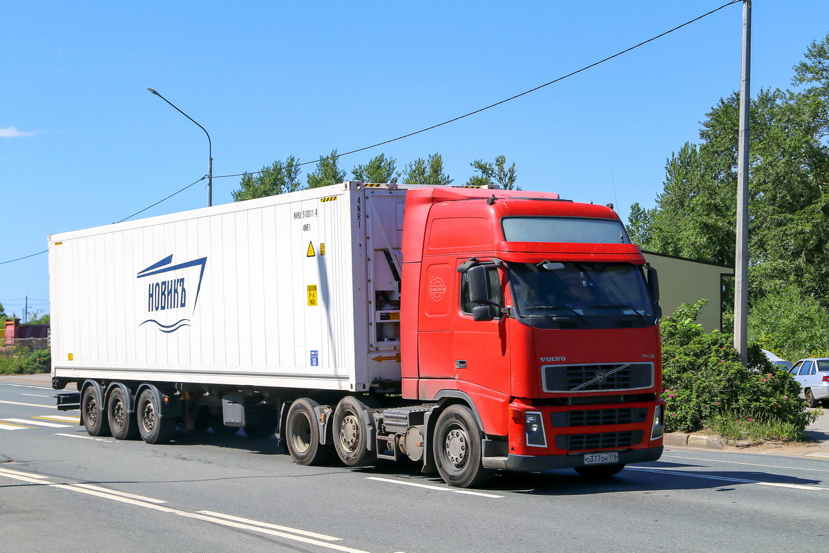 Санкт-Петербург, № О 377 ОН 178 — Volvo ('2002) FH12.420