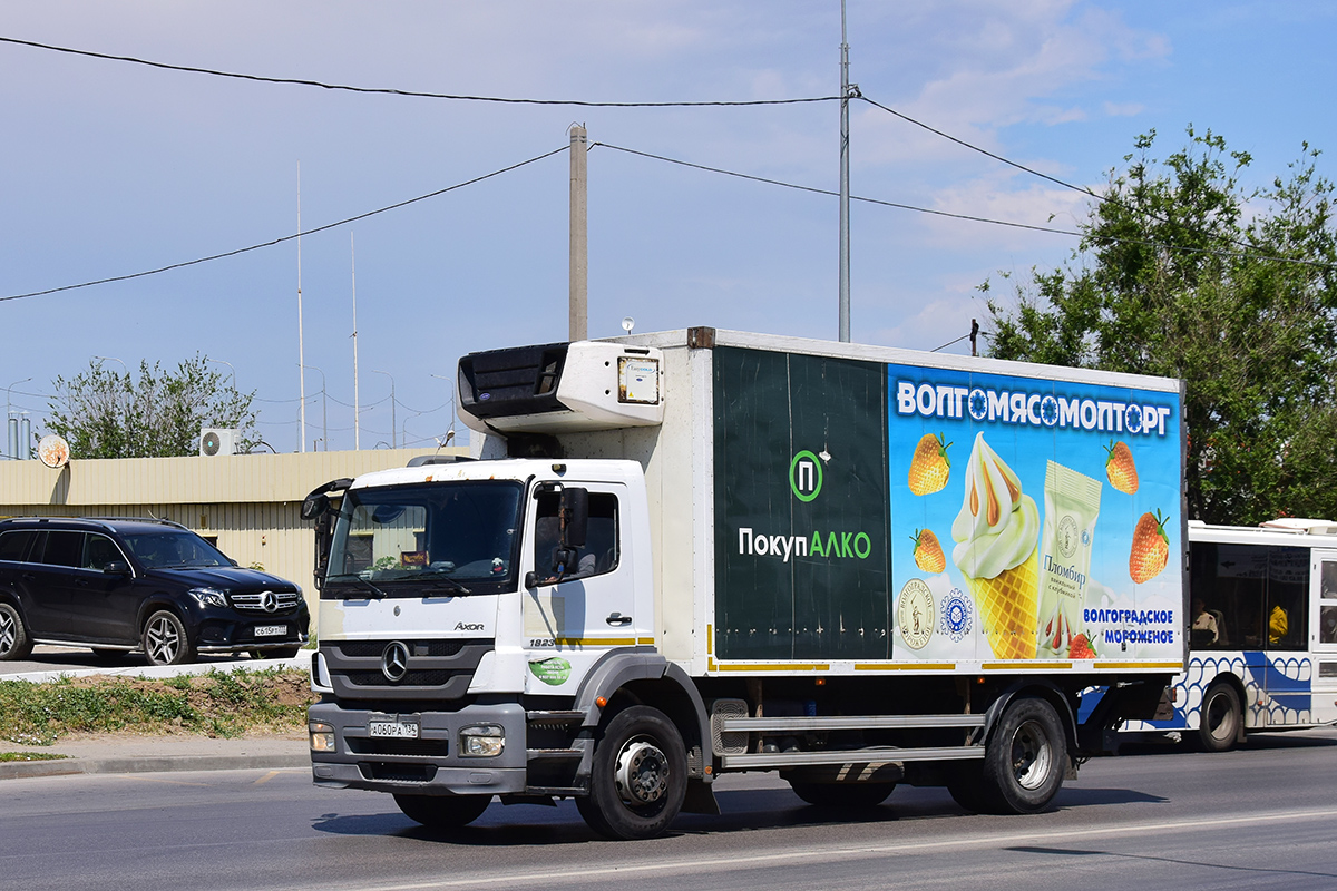 Волгоградская область, № А 060 РА 134 — Mercedes-Benz Axor 1823