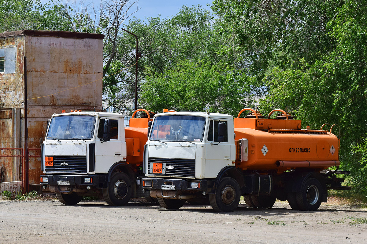 Волгоградская область, № М 464 КЕ 134 — МАЗ-533702