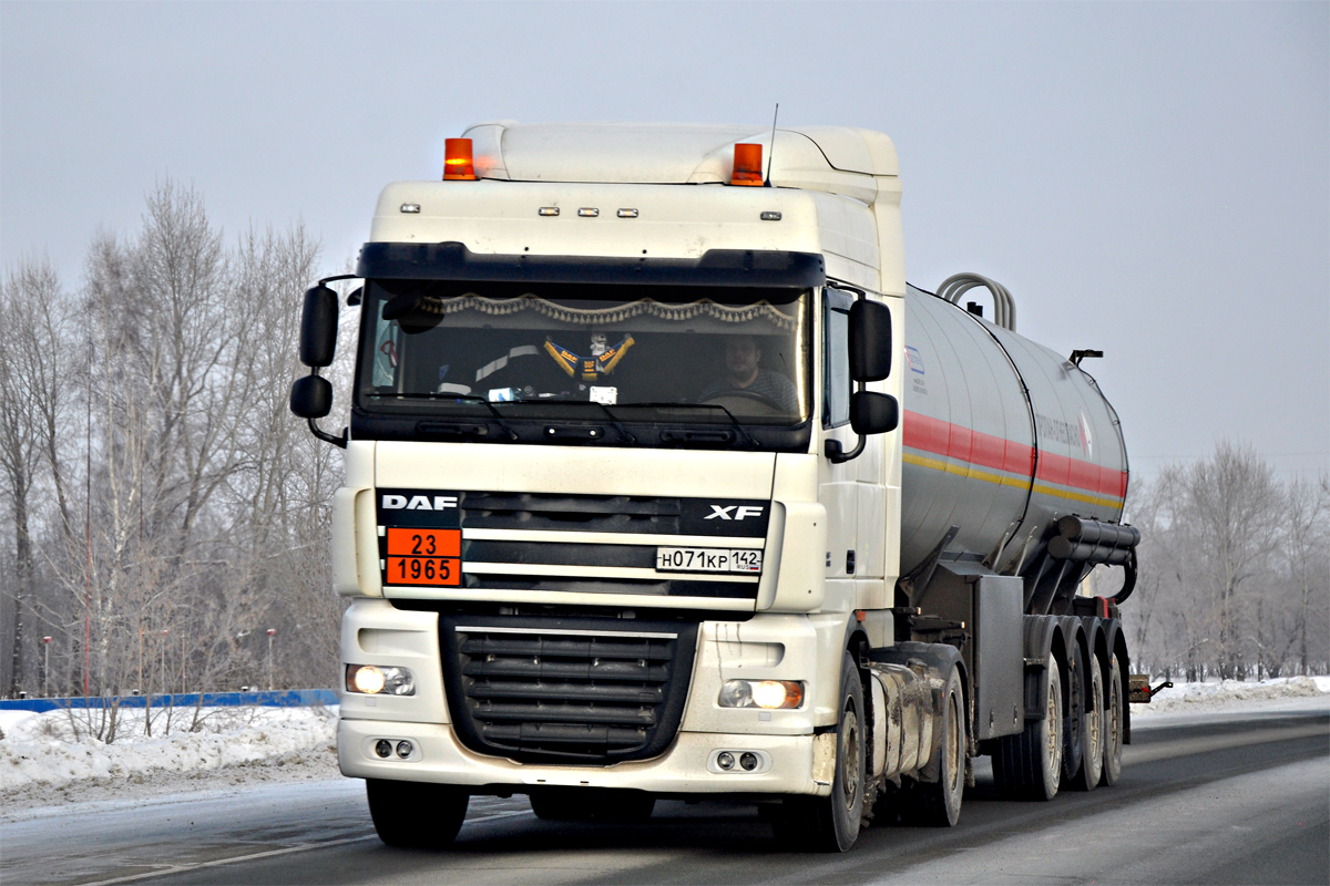 Кемеровская область, № Н 071 КР 142 — DAF XF105 FT