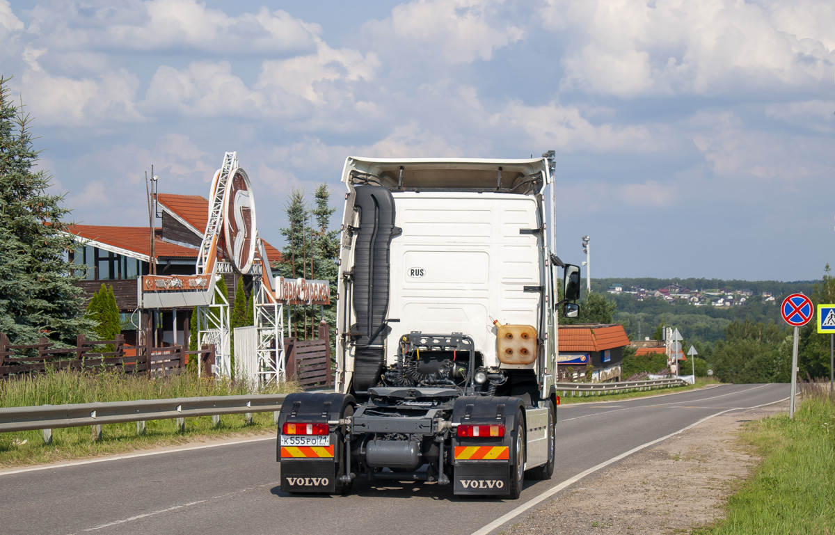 Тульская область, № К 555 РО 71 — Volvo ('2002) FH12.420