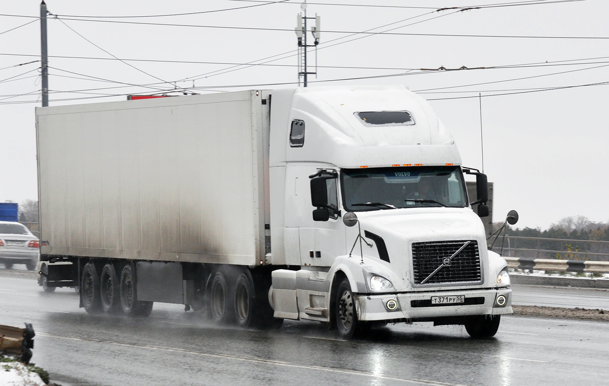 Омская область, № Т 371 РУ 55 — Volvo VNL670