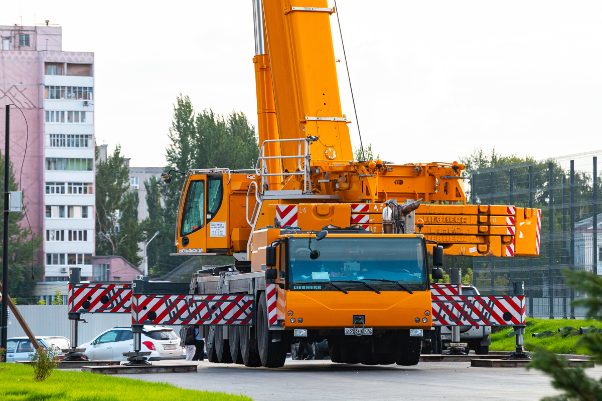 Башкортостан, № В 393 НР 702 — Liebherr (общая модель)