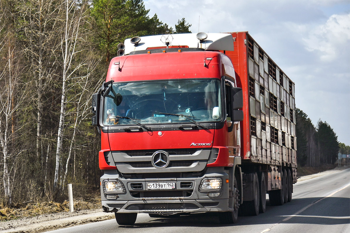 Кемеровская область, № О 139 ВТ 142 — Mercedes-Benz Actros '09 2644 [Z9M]