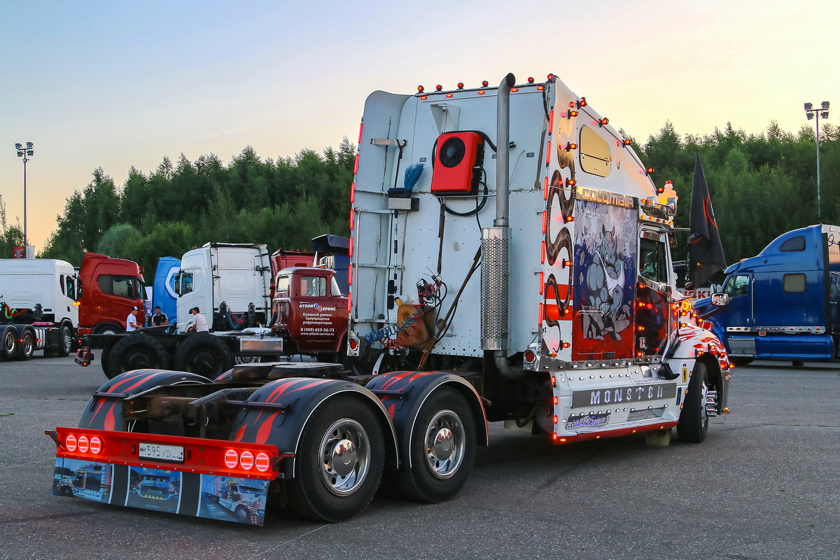 Ярославская область, № М 595 УО 76 — Freightliner Columbia; Московская область — Фестиваль TruckDay 2024 — июнь