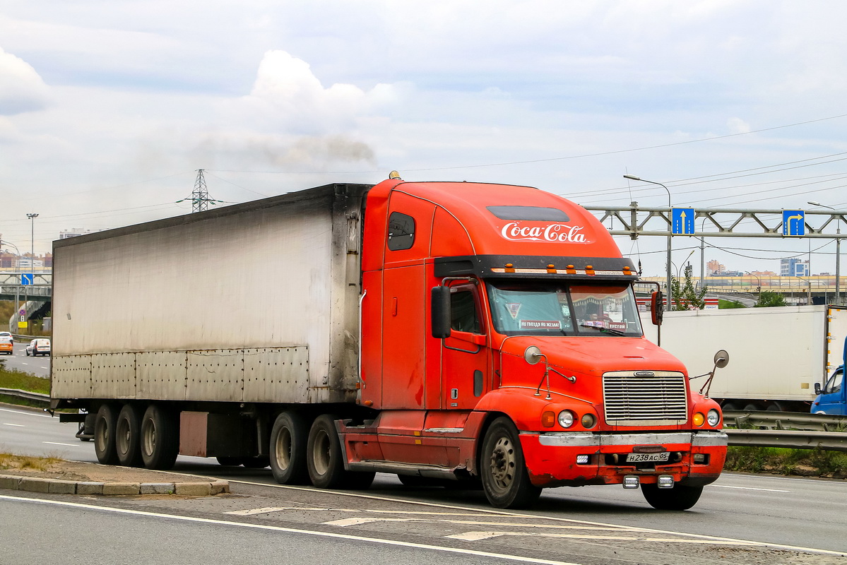 Дагестан, № Н 238 АС 05 — Freightliner Century Class