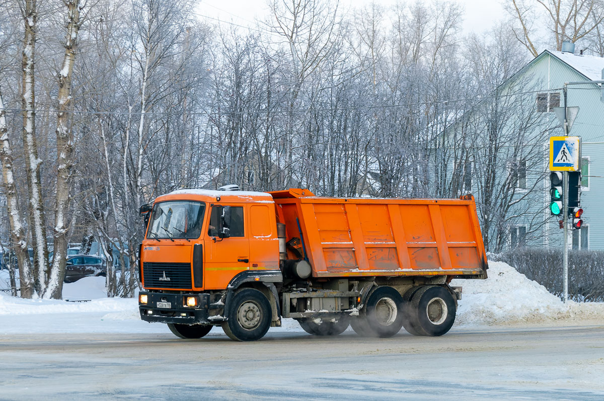 Санкт-Петербург, № Р 326 ТВ 198 — МАЗ-551626