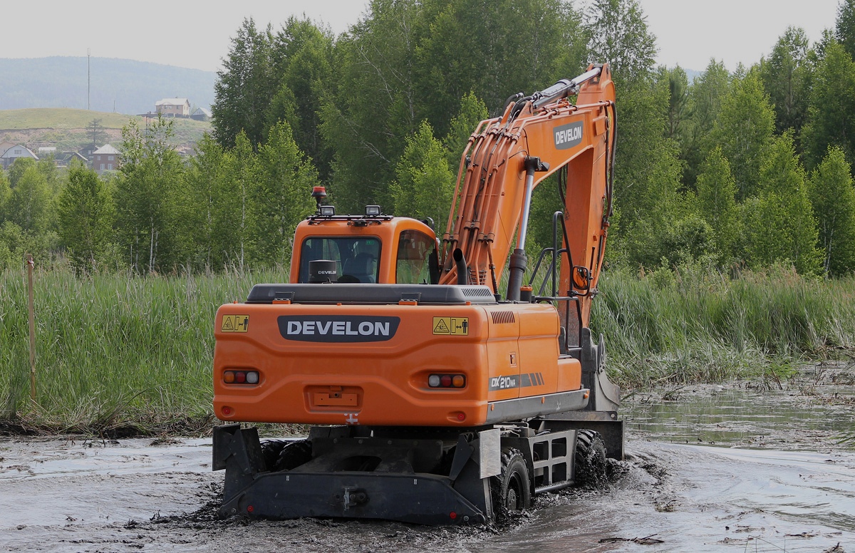 Челябинская область, № 475* ХХ 74 — Doosan DX210W; Челябинская область — Спецтехника с нечитаемыми (неизвестными) номерами; Челябинская область — Грузовой триал "Уральский рубеж 2024"