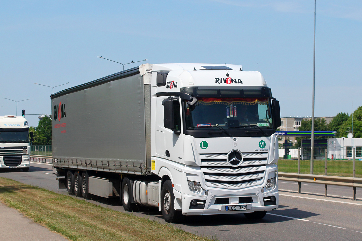 Литва, № LCS 352 — Mercedes-Benz Actros ('2011) 1845