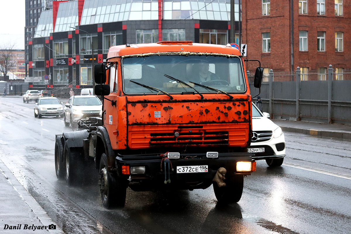 Санкт-Петербург, № С 372 СЕ 198 — КамАЗ-65115-D3