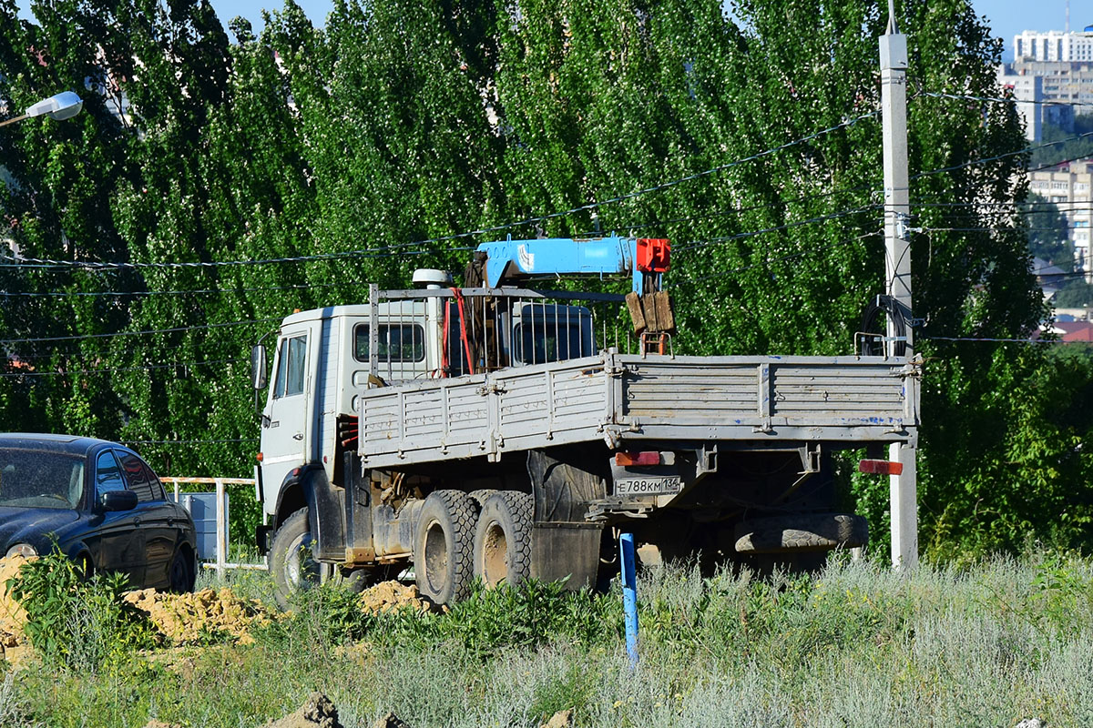 Волгоградская область, № Е 788 КМ 134 — КамАЗ-5320