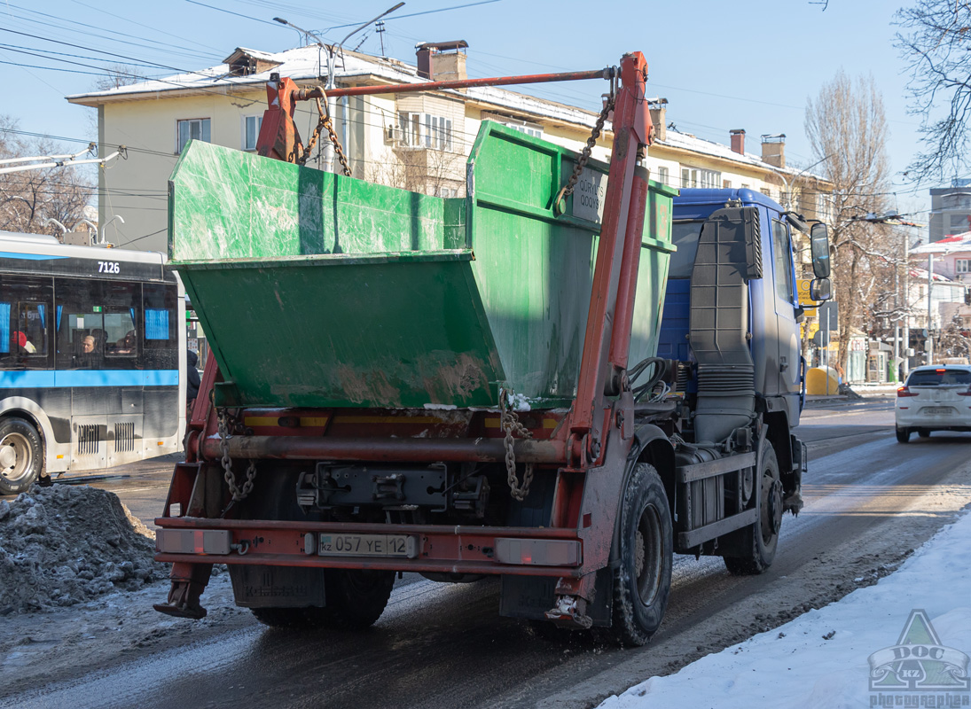 Мангистауская область, № 057 YE 12 — МАЗ-5550C3