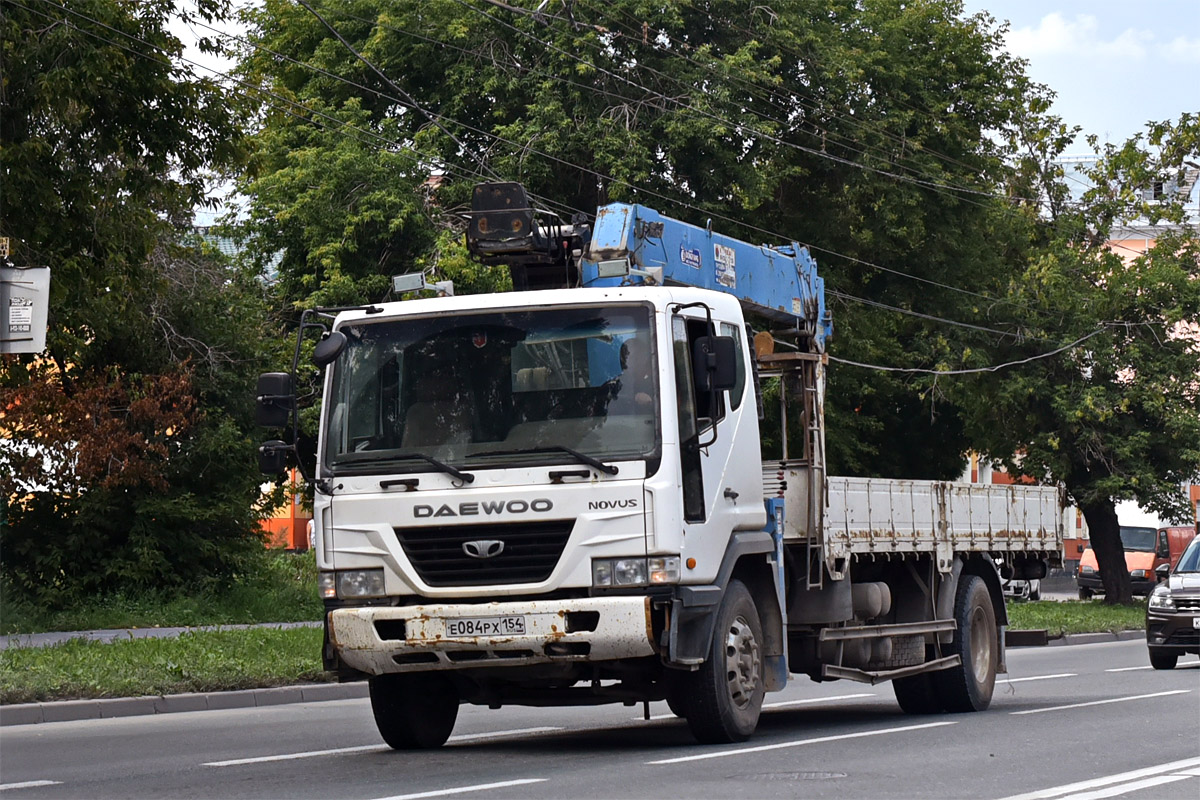 Новосибирская область, № Е 084 РХ 154 — Daewoo Novus