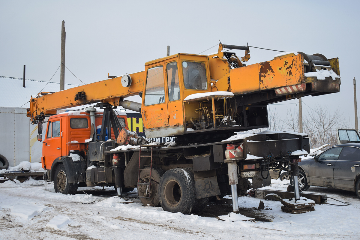 Алтайский край, № М 509 ММ 22 — КамАЗ-53213