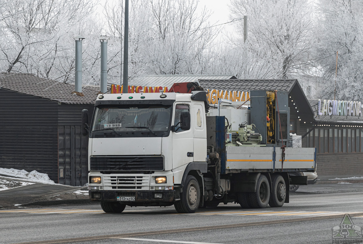 Алматинская область, № 313 TAZ 02 — Volvo ('1993) FH12.340