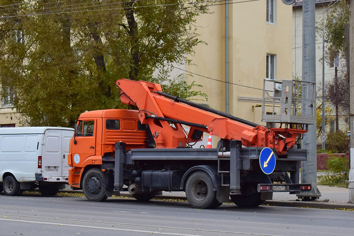 Волгоградская область, № К 825 ВО 777 — КамАЗ-43253-R4(28)