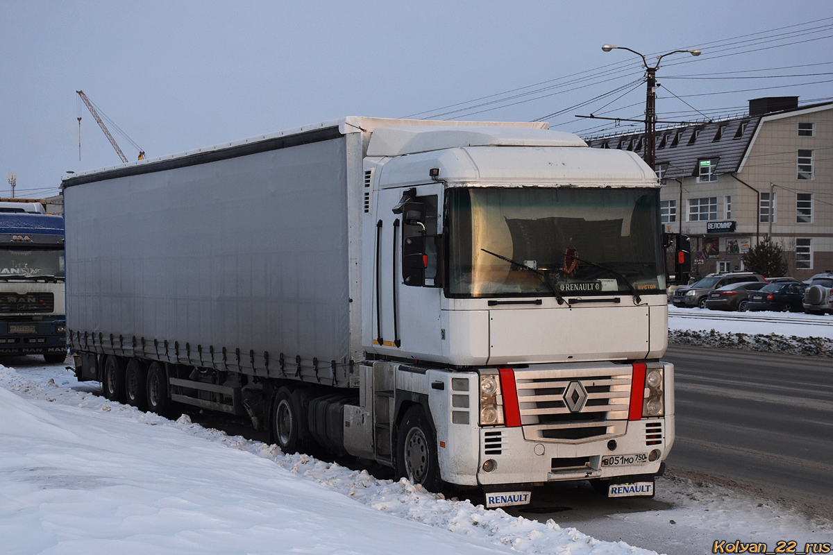 Московская область, № В 051 МО 750 — Renault Magnum E-Tech ('2001)