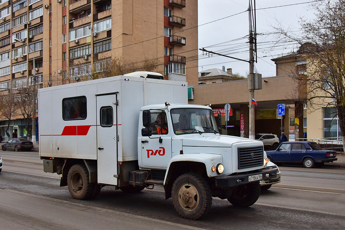 Волгоградская область, № Е 718 ЕА 164 — ГАЗ-33086 «Земляк»