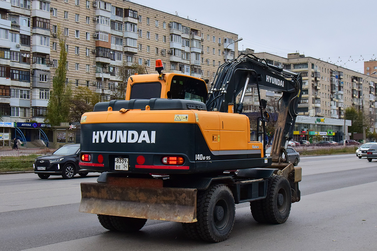 Волгоградская область, № 8339 ВЕ 34 — Hyundai R140W