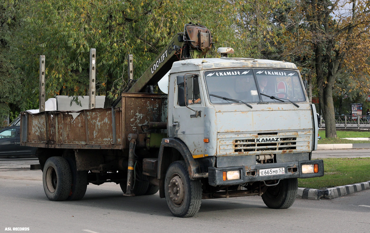 Новгородская область, № Е 665 МВ 53 — КамАЗ-43253-15 [43253R]