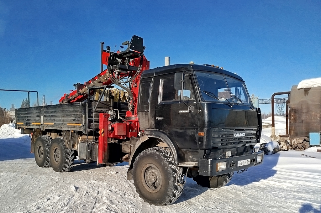 Свердловская область, № О 786 РК 196 — КамАЗ-43114-02 [43114C]