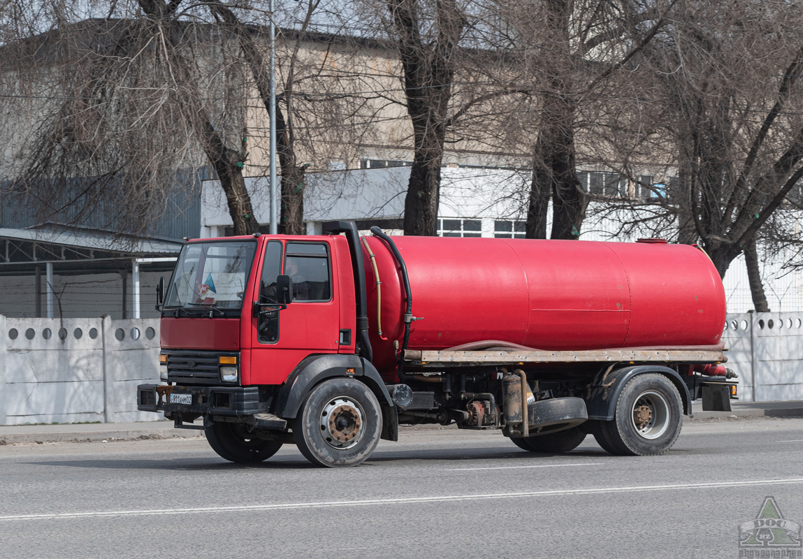 Алматы, № 911 AHM 02 — Ford Cargo ('1981)