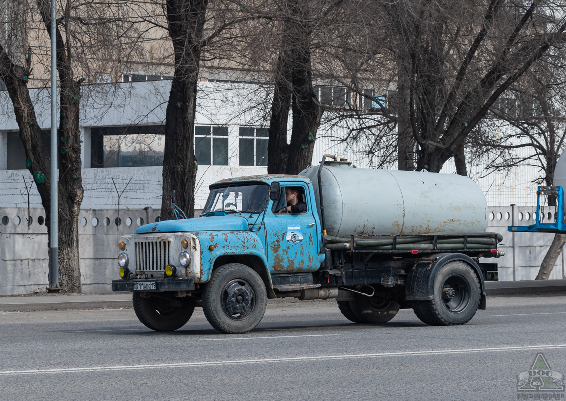 Алматинская область, № 711 ADQ 19 — ГАЗ-53-14, ГАЗ-53-14-01
