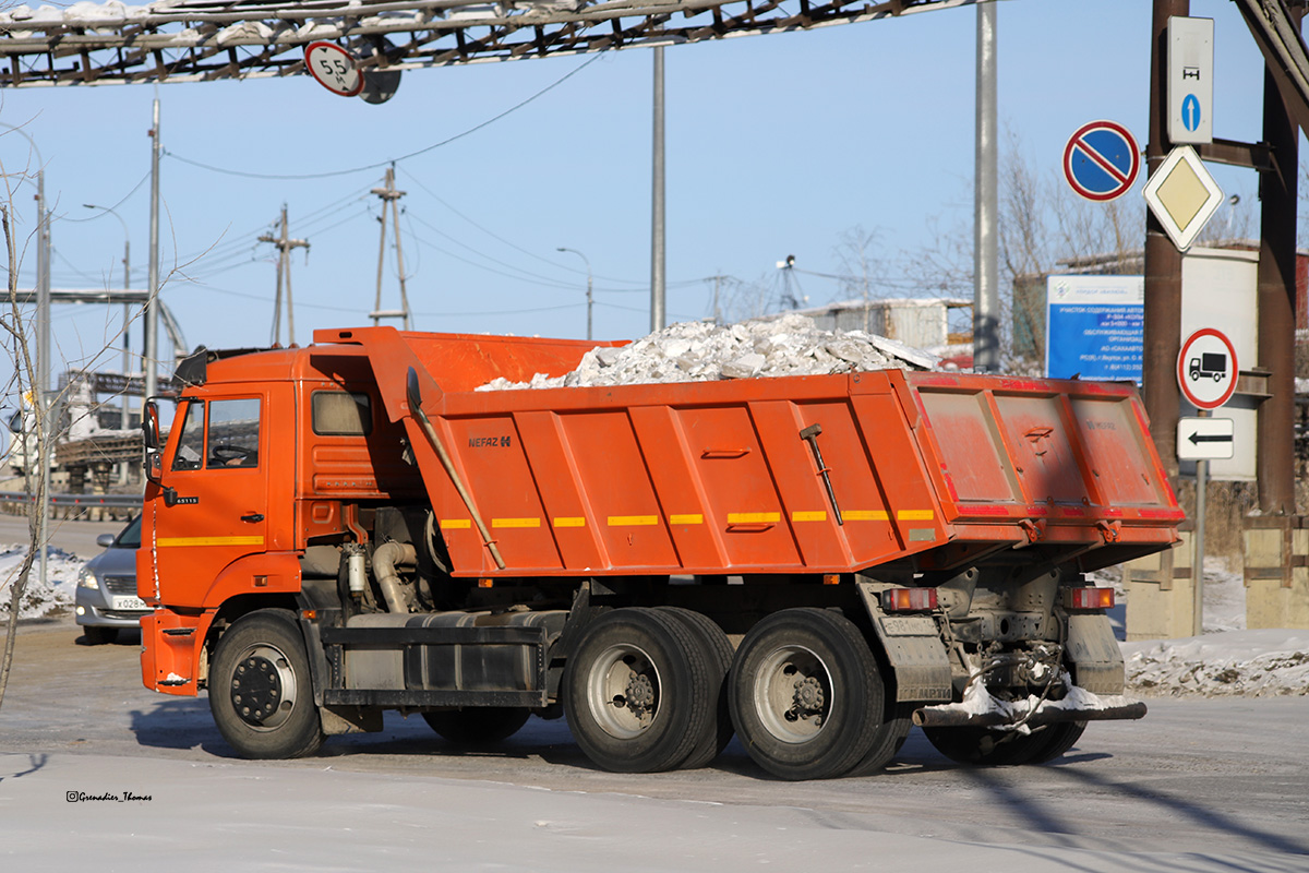 Саха (Якутия), № Е 981 МО 14 — КамАЗ-65115-50