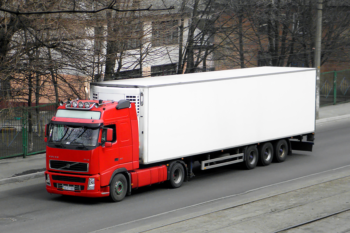 Винницкая область, № АВ 8771 ВН — Volvo ('2002) FH12.420 Винницкая область, № АВ 8771 ВН — Volvo ('2002) FH12.420