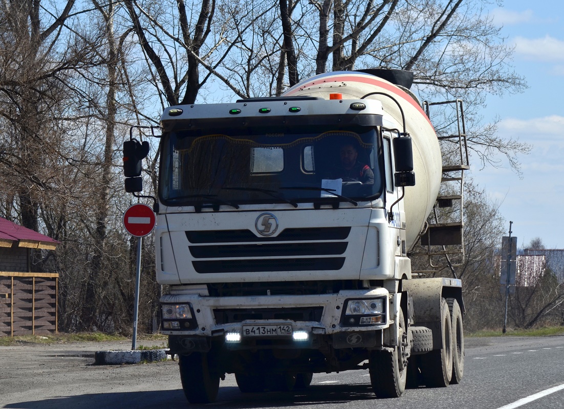 Кемеровская область, № В 413 НМ 142 — Shaanxi Shacman F3000 SX325x Кемеровская область, № В 413 НМ 142 — Shaanxi Shacman F3000 SX325x