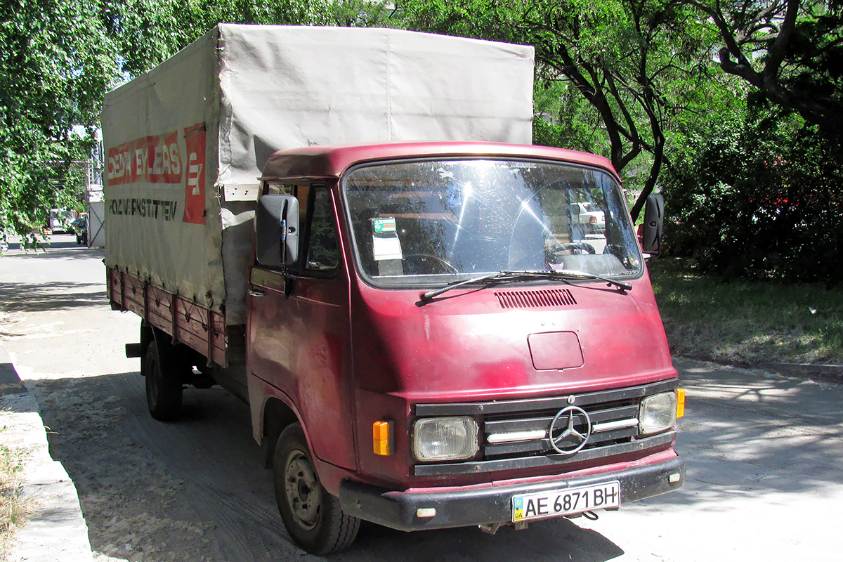 Днепропетровская область, № АЕ 6871 ВН — Mercedes-Benz L-Series Днепропетровская область, № АЕ 6871 ВН — Mercedes-Benz L-Series
