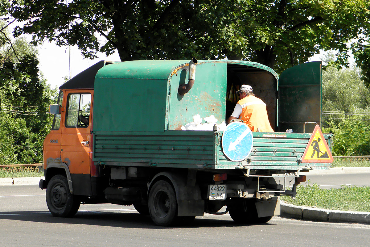 Днепропетровская область, № 448-22 АА — Mercedes-Benz T2 ('1967) Днепропетровская область, № 448-22 АА — Mercedes-Benz T2 ('1967)