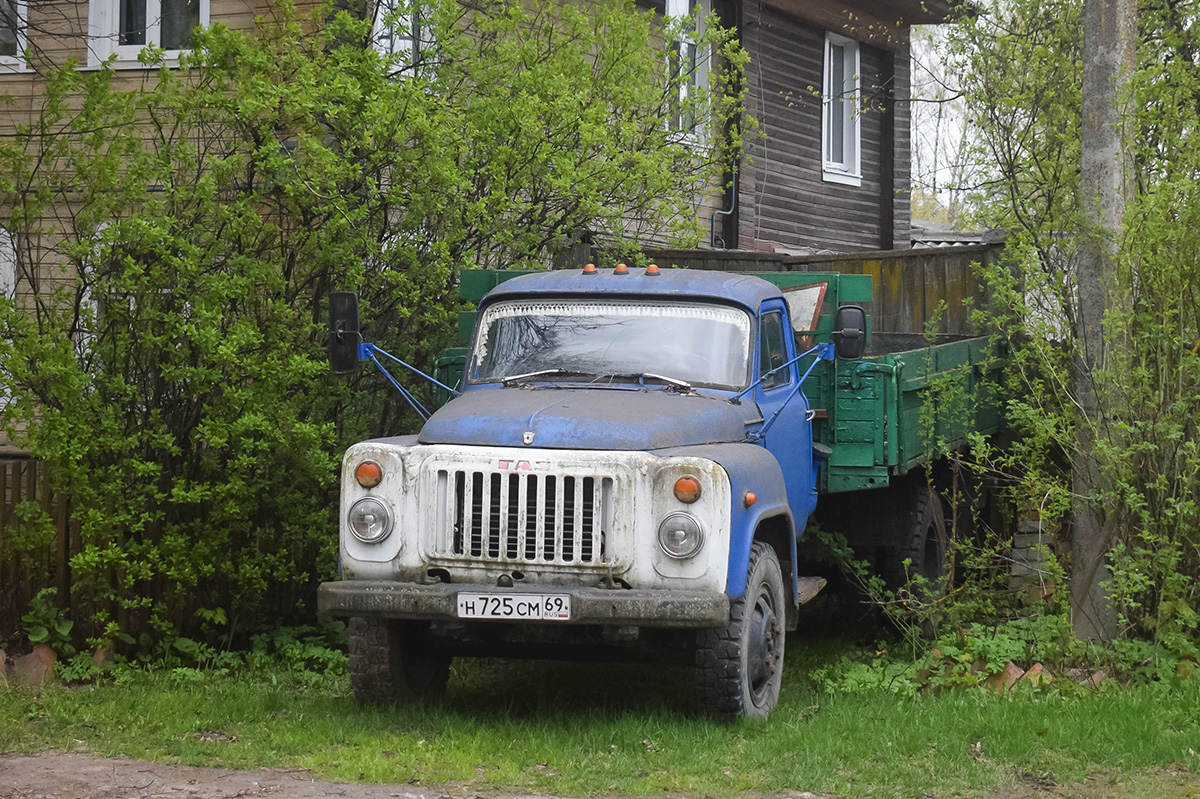 Тверская область, № Н 725 СМ 69 — ГАЗ-52-01