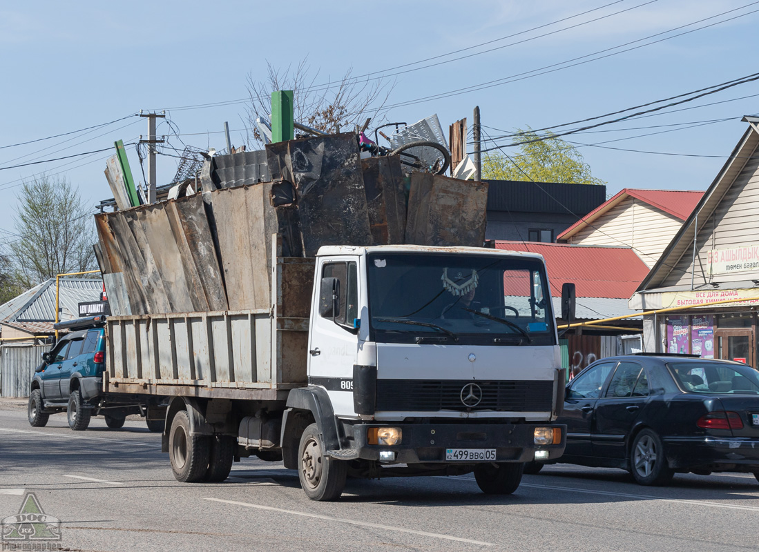 Алматинская область, № 499 BBQ 05 — Mercedes-Benz LK (общ. мод.)