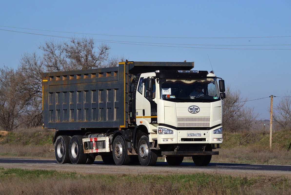 Волгоградская область, № Н 123 КЕ 134 — FAW J6 CA3310