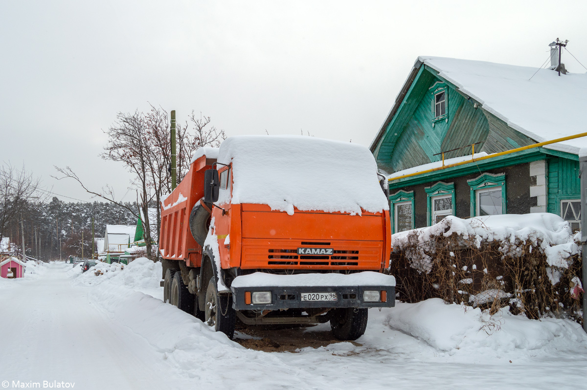 Свердловская область, № Е 020 РХ 96 — КамАЗ-55111 [551110]